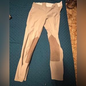 Tailored Sportsman riding breeches. Size 26.